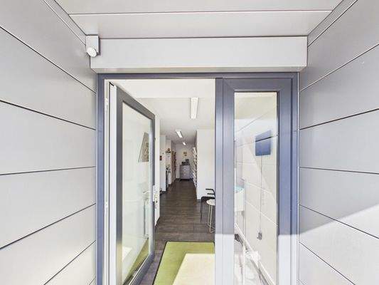 CAM03784G0-PR0089-STILL002