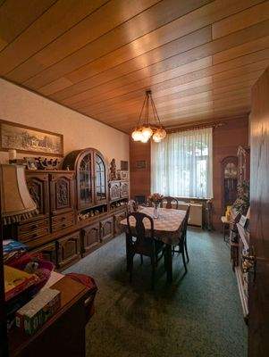 Esszimmer (Durchbruch zu Wohnzimmer möglich)