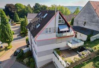 Dachgeschosswohnung mit Spitzboden 