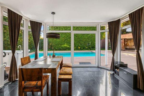 Light-filled dining area