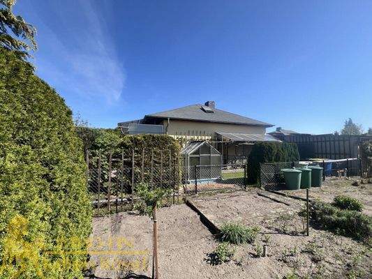 Südansicht Wohnhaus (ohne Garten)