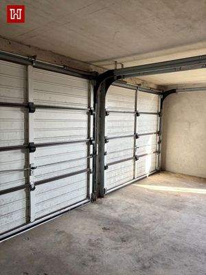 .. große Doppelgarage !