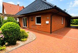 Schönes Haus mit tollem Garten