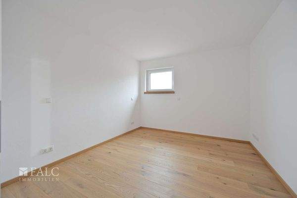 Zimmer mitte schräg