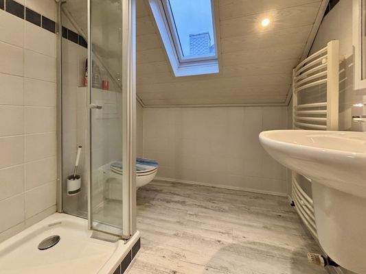 Badezimmer Dachgeschoss