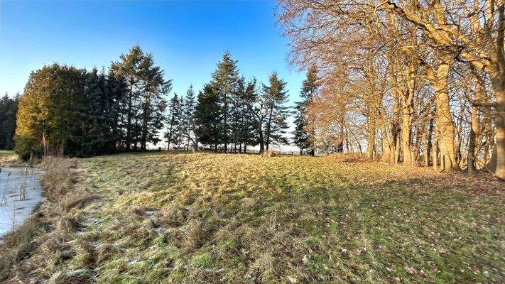 hinteres Grundstück