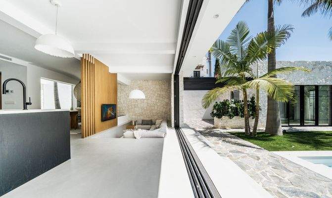 Photo: Villa in Nueva Andalucia