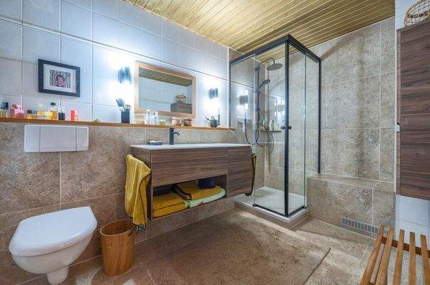 extra Duschbad im OG