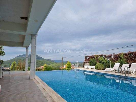 Mountain-View Villa near the Beach in Fethiye Ölüdeniz