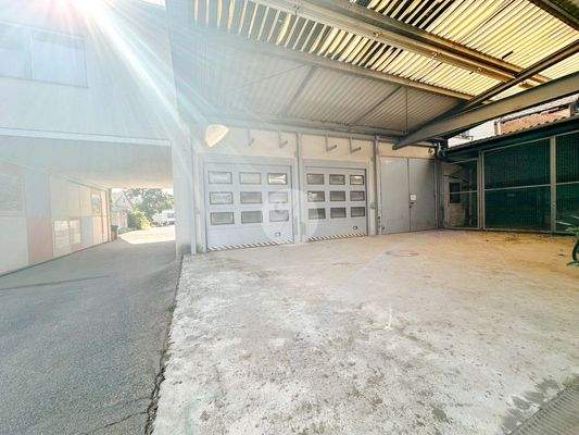 Vorplatz/ Durchfahrt