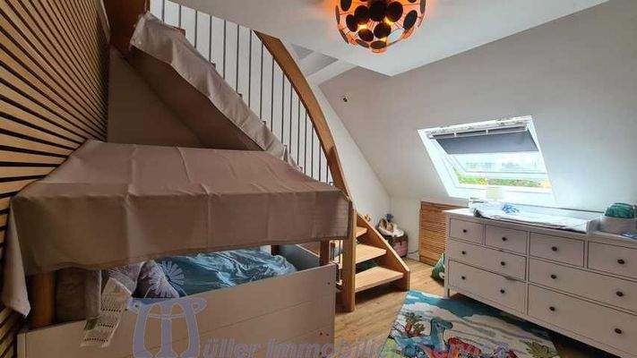 Spiel- oder Arbeitszimmer OG