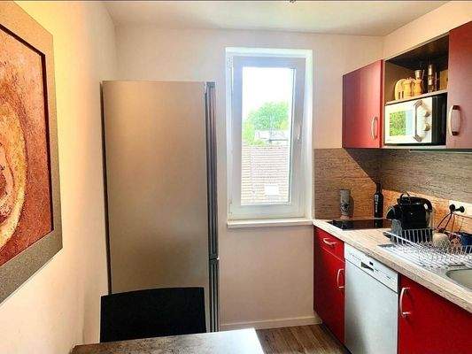 Küche mit Einbauküche