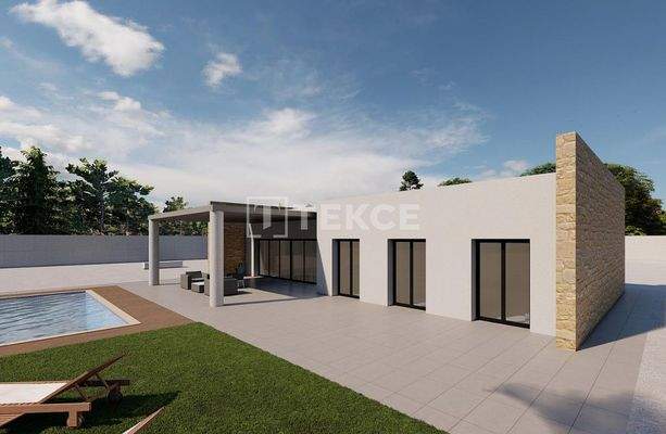 Stylish Detached Villas on Large Plots in Pinoso Alicante