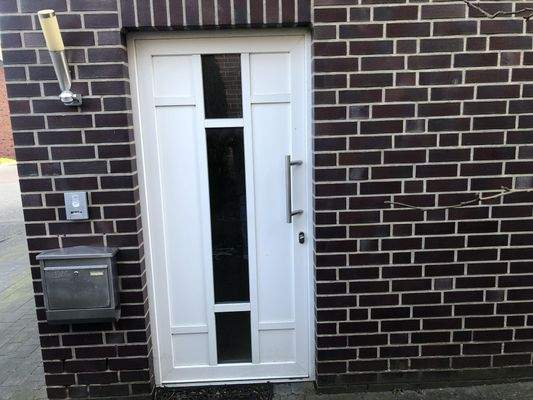 Seitlicher Eingang Einliegerwohnung