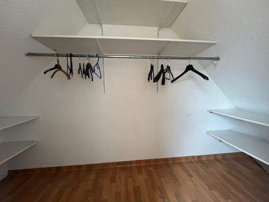 begehbarer Kleiderschrank