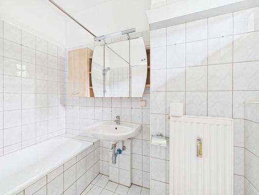 CAM04191G0-PR0057-STILL002