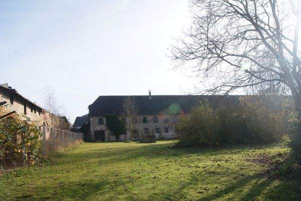 Innenhof mit Blick auf das Wohnhaus No.16