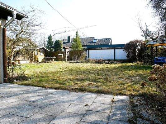 garten von der terrasse aus