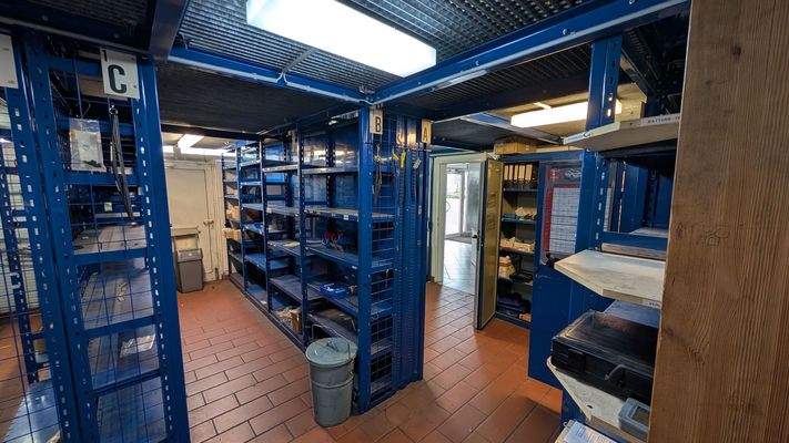 12aaa123-2160-41bd-b411-2fc59f247a52