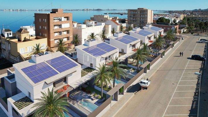 Semi-Detached Villas Meters from the Beach in Los Nietos