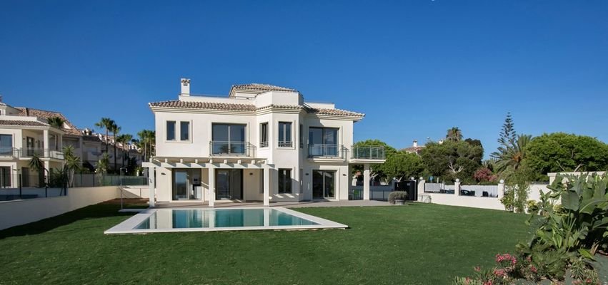 Photo: Villa in Marbella East