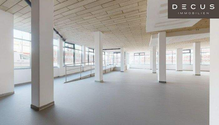 sehr gut sichtbare Geschäftsfläche - KI bearbeitet