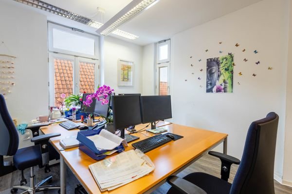 Büro 13