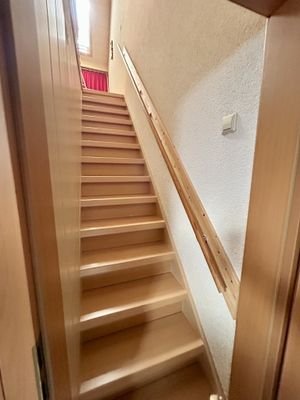 Treppe zum Dachgeschoß