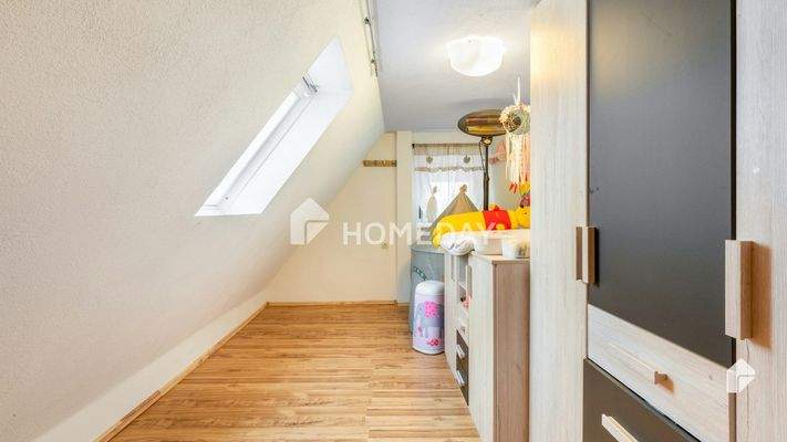 1. OG Kinderzimmer 1 1