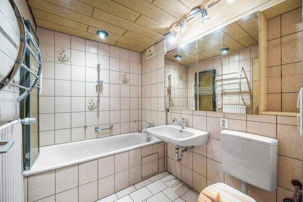 Badezimmer im Obergeschoss