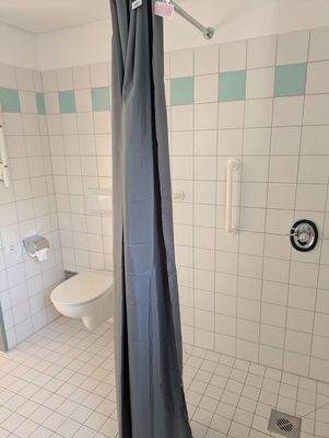 Badezimmer barrierefrei.jpg
