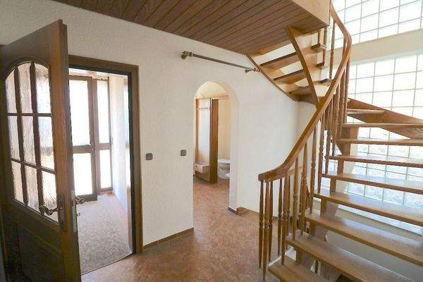 Eingang, Treppenhaus, WC