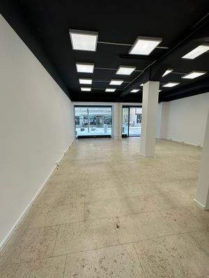 AR22 Laden innen6.JPG