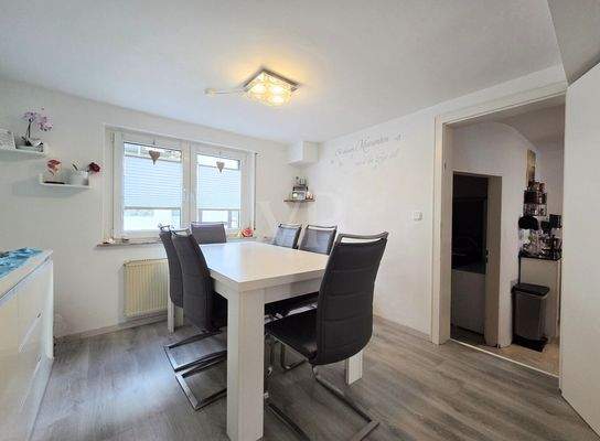 Gemütliches Esszimmer im Vorderhaus