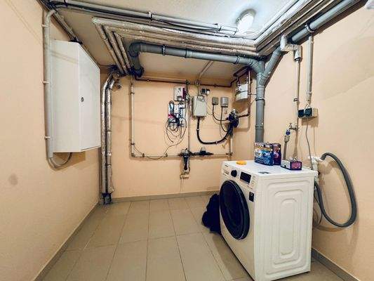Hausanschlüsse + Waschmaschine