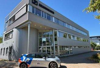 Straßenansicht Gewerbeobjekt