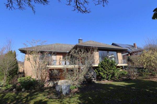 Hausansicht vom Garten