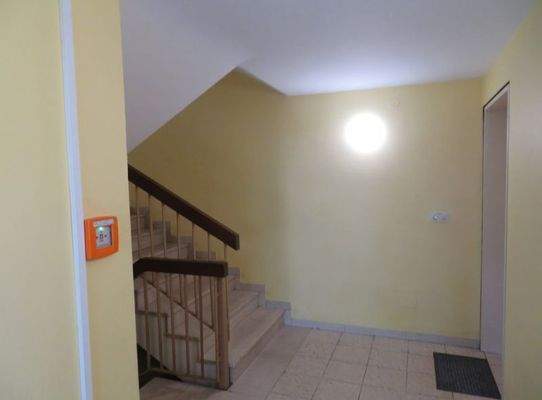 5 Eingang Treppenhaus