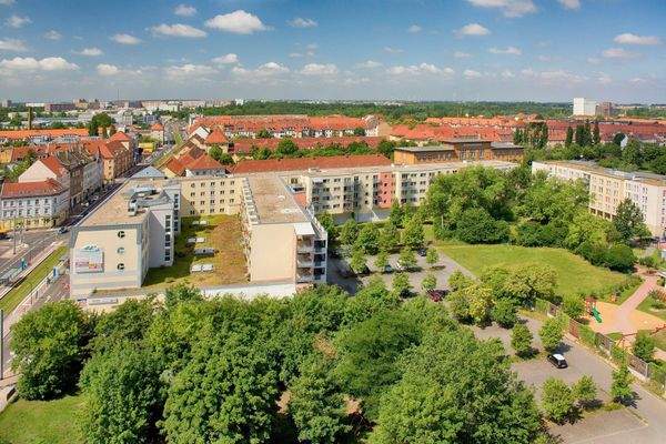 Objektansicht vor dem Anbau