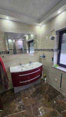 Teilansicht Bad OG (1).jpg