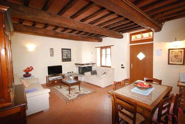 Wohnzimmer mit begehbarem