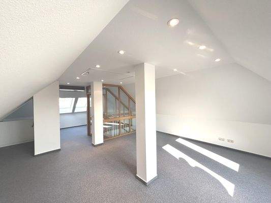 2.DG, Studio, Bild 2