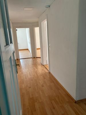 Flur 2 WG Wohnung .JPG