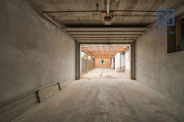 Zufahrt zum Innenhof