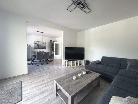 Wohn & Essbereich 1.OG links