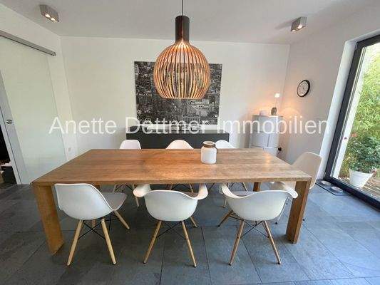 9 Offenes Esszimmer:Küche Ansicht