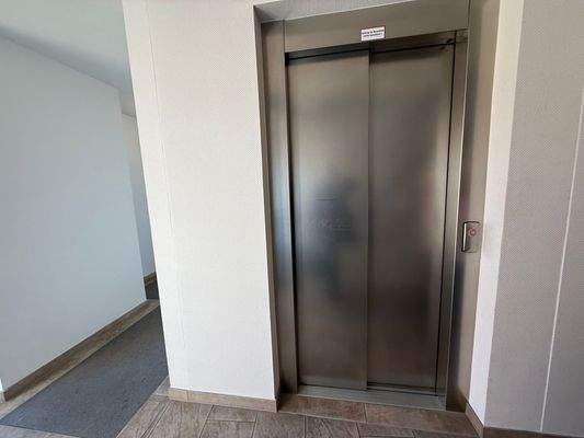 Aufzug im Flur
