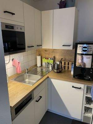 Kleine moderne Küche