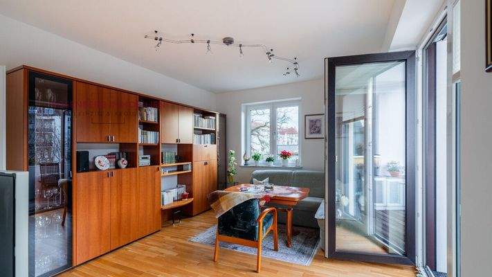 Immobilie in Leipzig / Gohlis zu verkaufen_Wohnzim