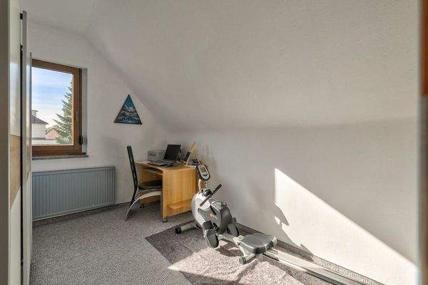 Kinderzimmer oder Büro